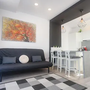 Sarah's Penthouse In Appartamento